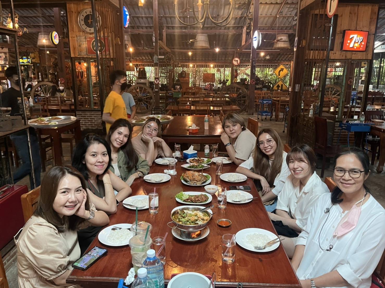 บริการรถตู้ รับส่ง สนามบิน