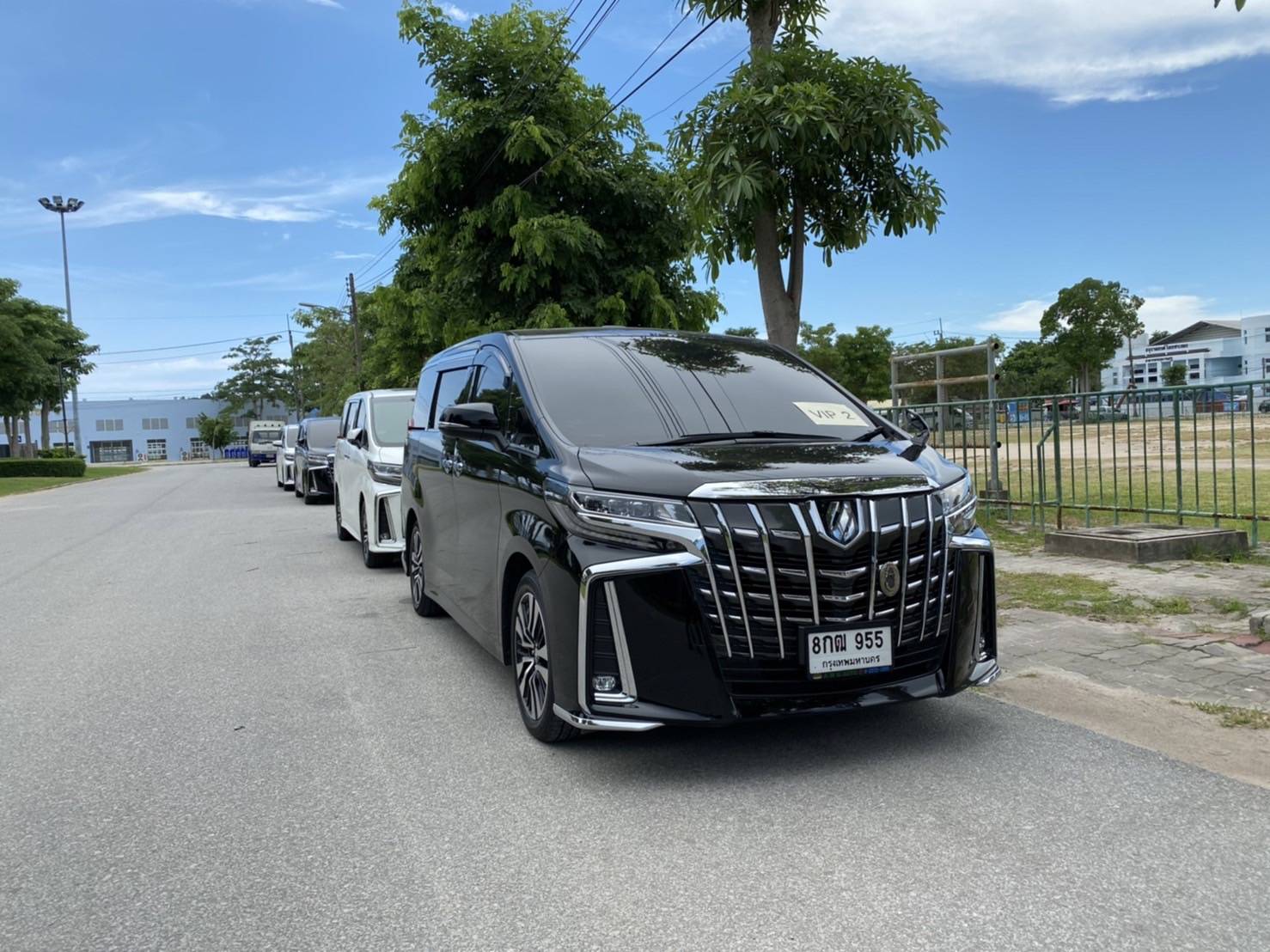 บริการรถตู้ Wisdom van premier