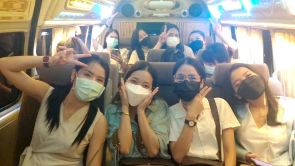 เช่ารถตู้ไปต่างจังหวัด