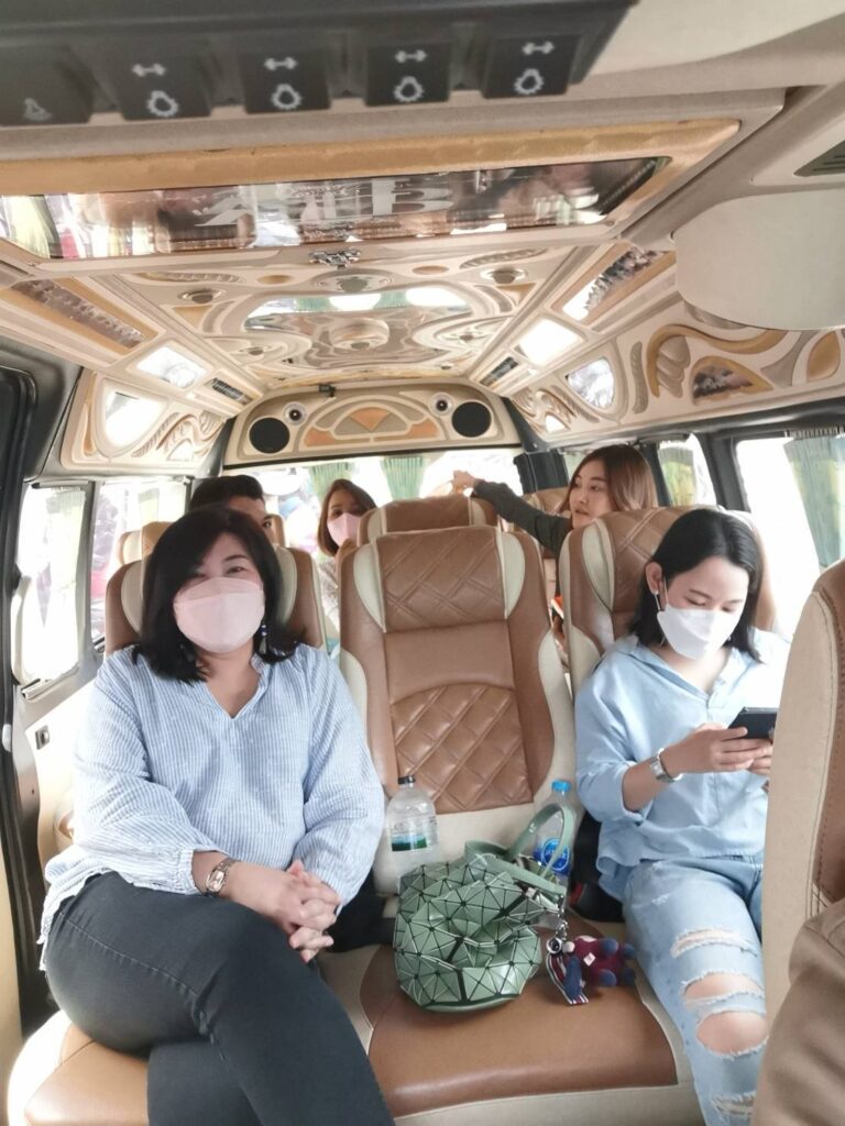 เช่ารถตู้