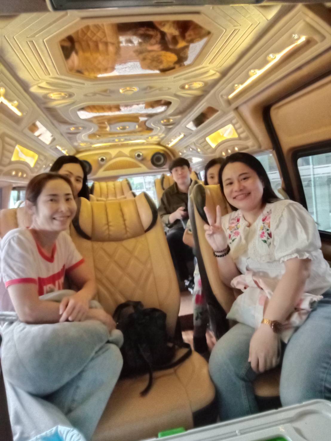 เช่ารถตู้