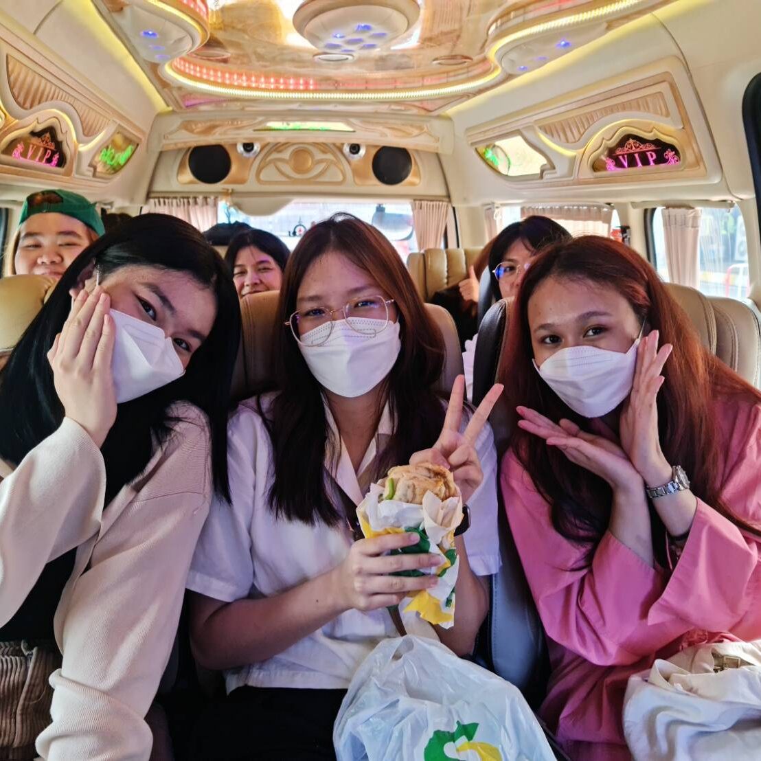 เช่ารถตู้พร้อมคนขับ